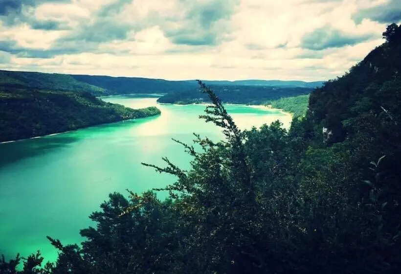 ペンション Chambres D Hôtes La Ferme De Montard