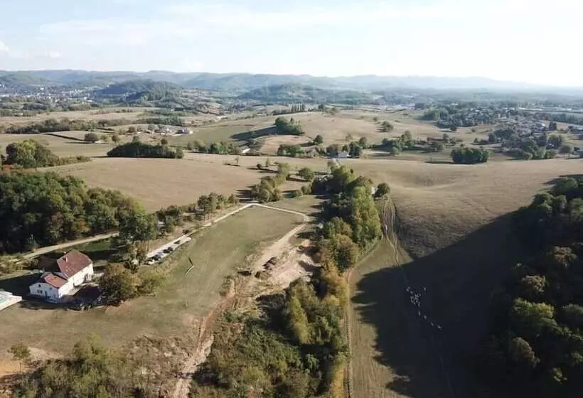ペンション Chambres D Hôtes La Ferme De Montard