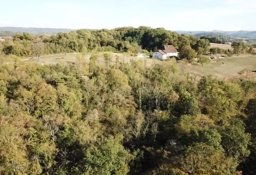 ペンション Chambres D Hôtes La Ferme De Montard