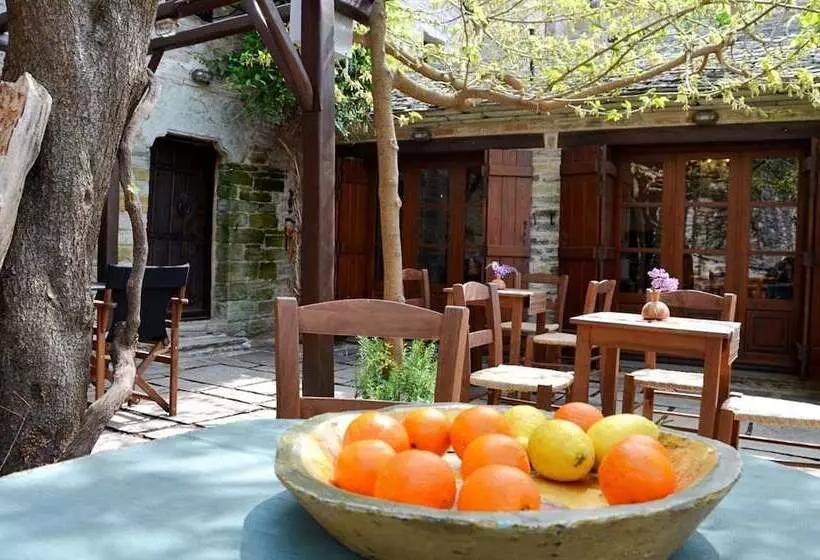 Majatalo Fyloma Villa With 5 Bedrooms