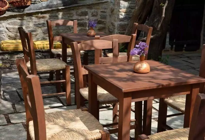 Majatalo Fyloma Villa With 5 Bedrooms