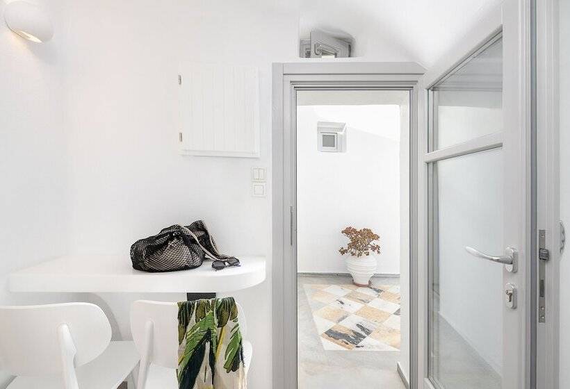 Pensión Veranda View Adults Only