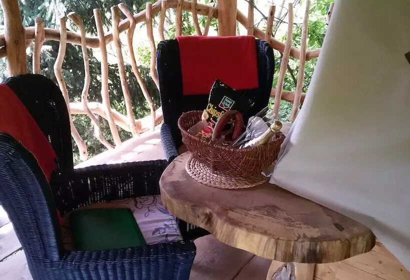 Schaeferwagenhotel Campsite