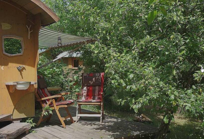 Schaeferwagenhotel Campsite