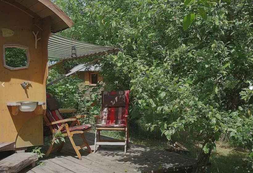 Schaeferwagenhotel Campsite