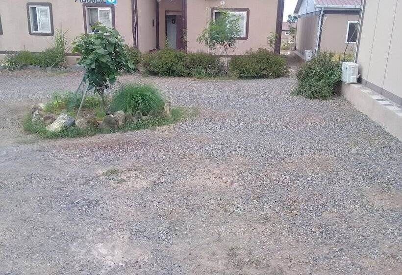 Arta Hotel De La Paix