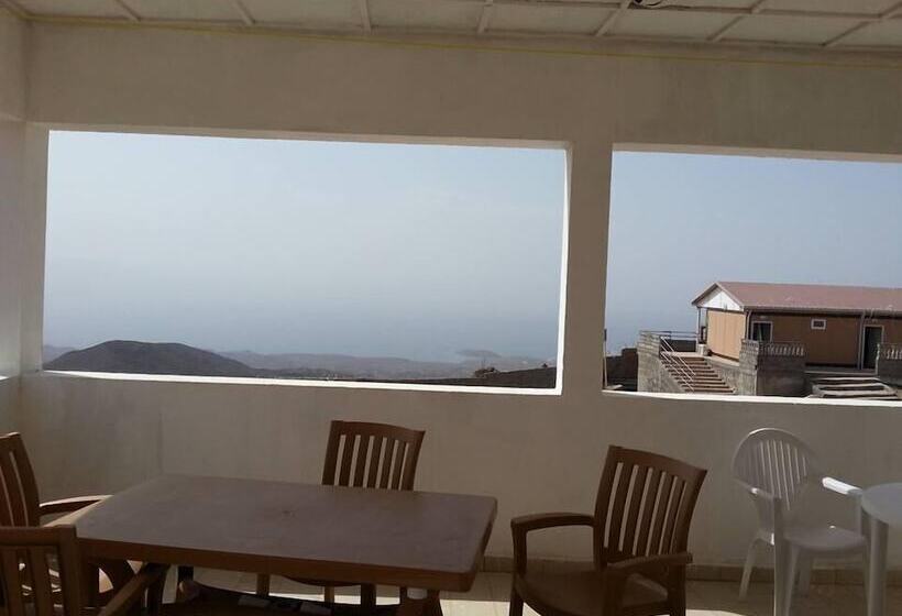 Arta Hotel De La Paix