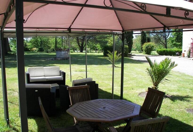 Bed and Breakfast Domaine Du Noble