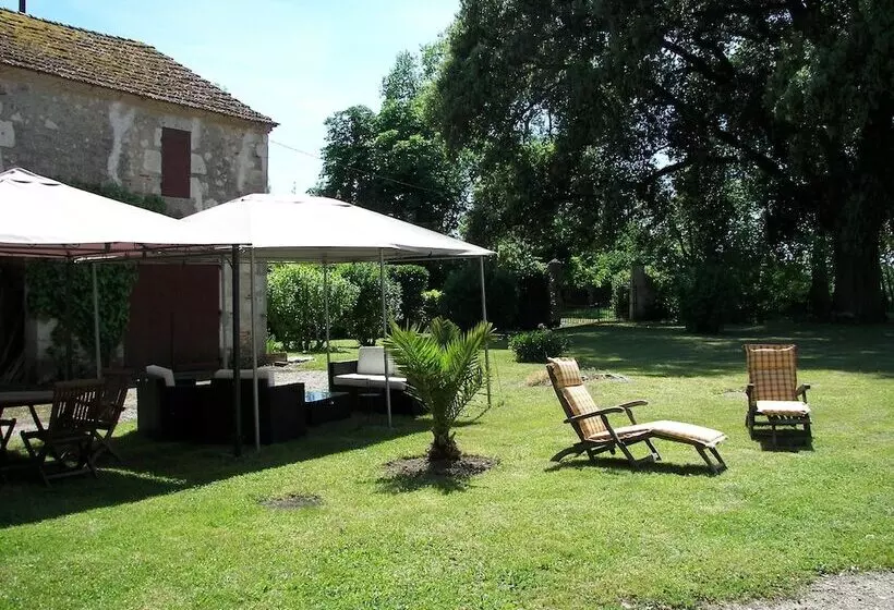 ベッドアンドブレックファースト Domaine Du Noble