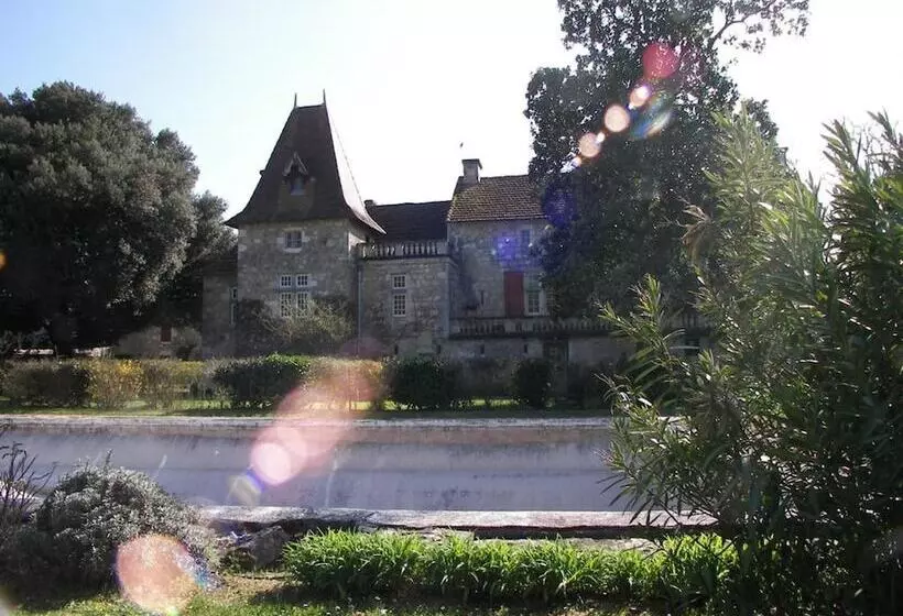 ベッドアンドブレックファースト Domaine Du Noble