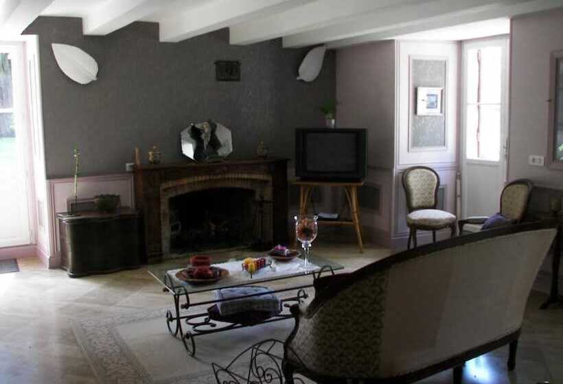 Bed and Breakfast Domaine Du Noble