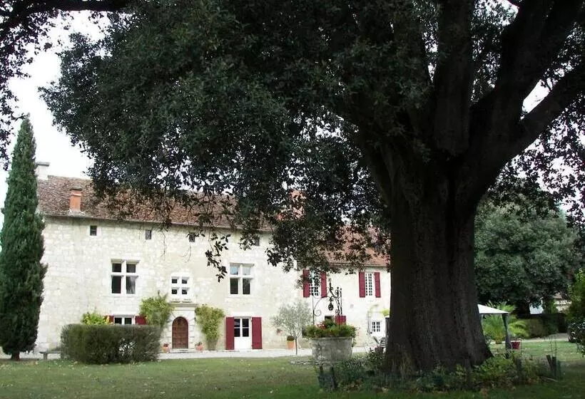 ベッドアンドブレックファースト Domaine Du Noble