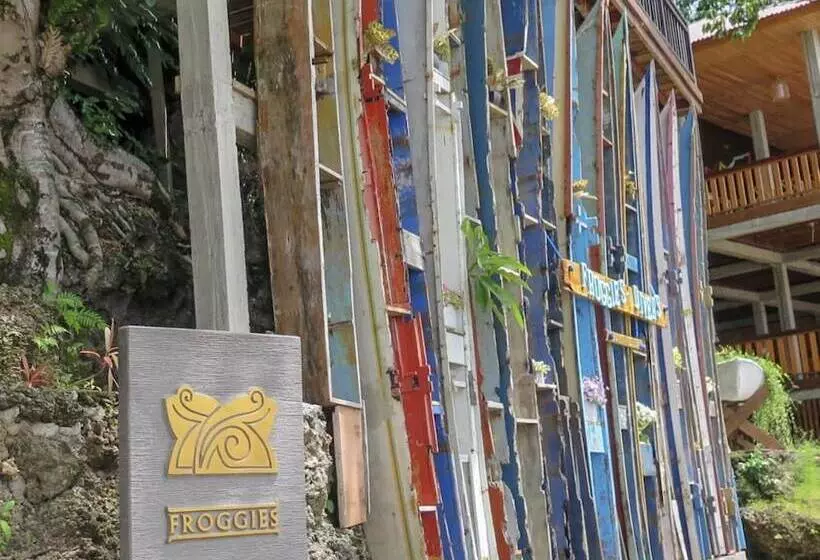 Aamiaismajoitus (B&B) Froggies Divers Bunaken