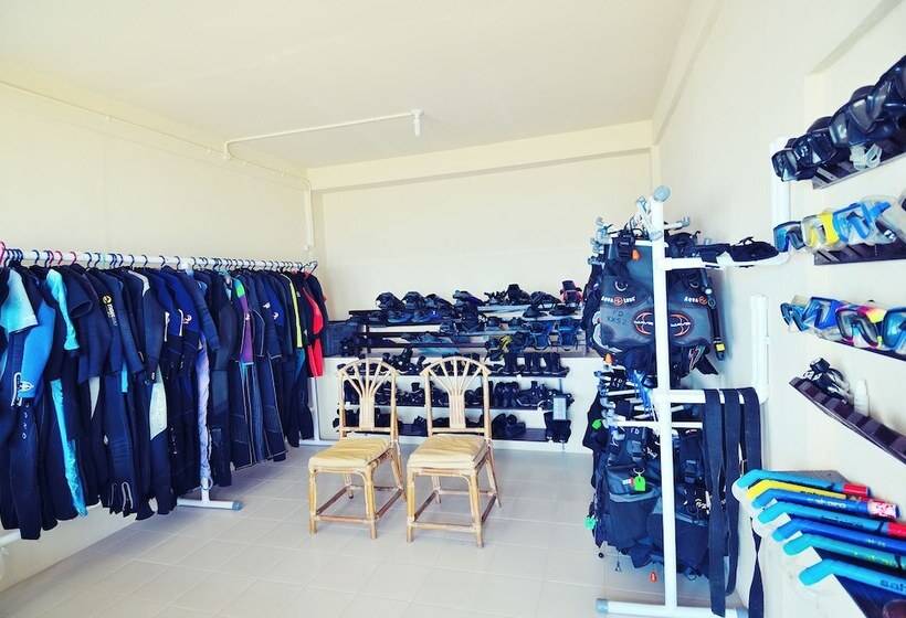 مبيت وإفطار Froggies Divers Bunaken