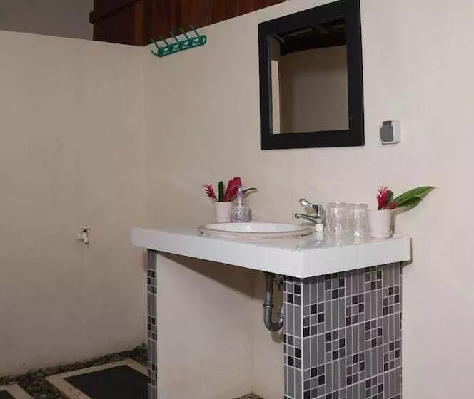 Aamiaismajoitus (B&B) Froggies Divers Bunaken