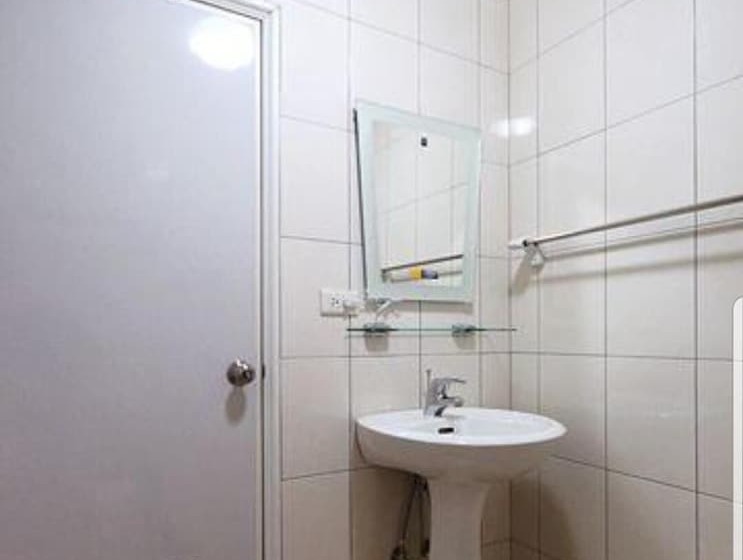 تختخواب و صبحانه Our Home