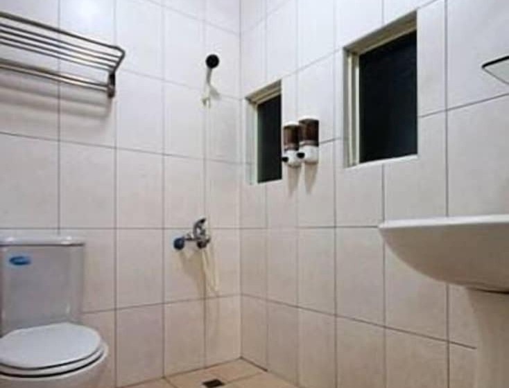 تختخواب و صبحانه Our Home