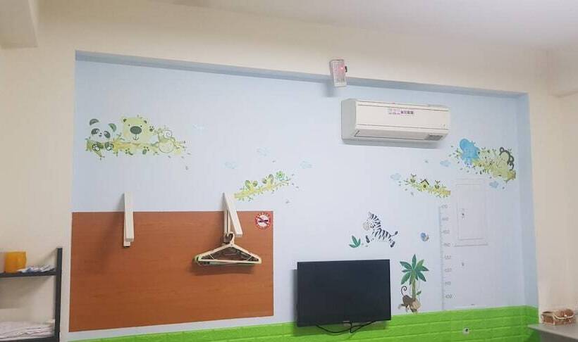 تختخواب و صبحانه Our Home