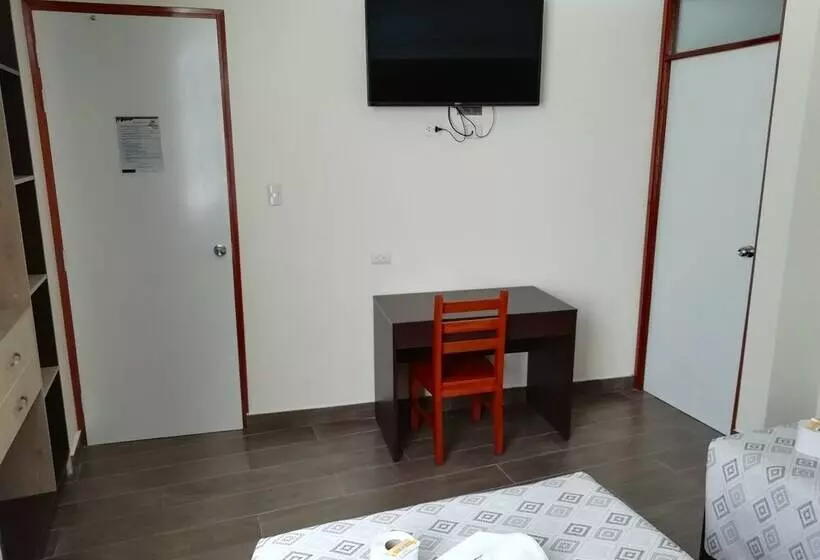 Hostelli Tierra Del Sol