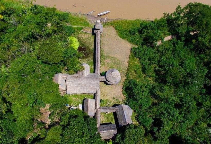 هتل Curuhuinsi Lodge