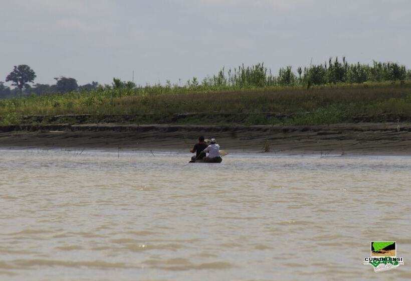 هتل Curuhuinsi Lodge