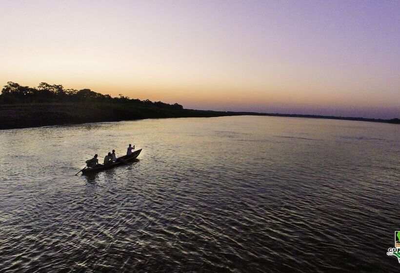 هتل Curuhuinsi Lodge