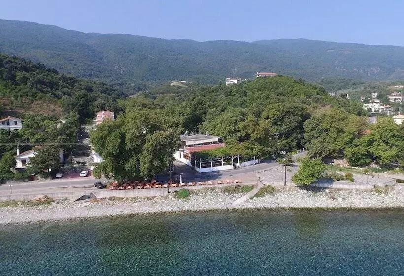 Hotelli Eleni Kandilari Rooms