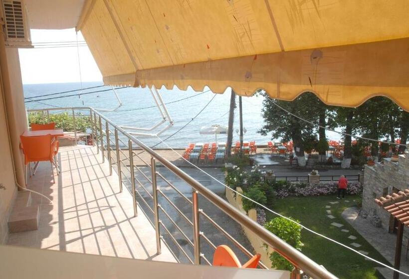 فندق Eleni Kandilari Rooms