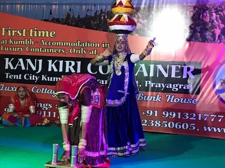 호텔 Kanj Kiri Container Tent City Kumbh
