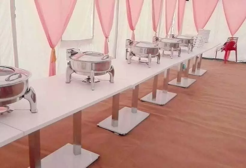 Hotelli Kanj Kiri Container Tent City Kumbh