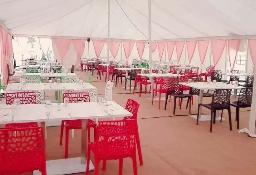 Hotelli Kanj Kiri Container Tent City Kumbh