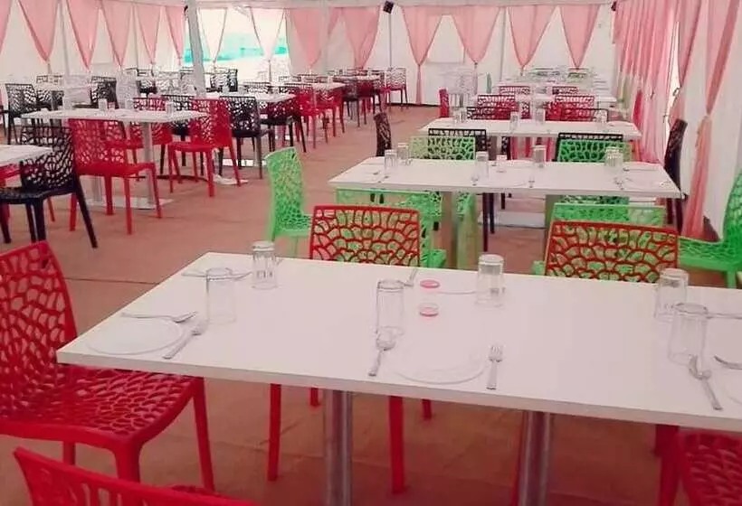 Hotelli Kanj Kiri Container Tent City Kumbh