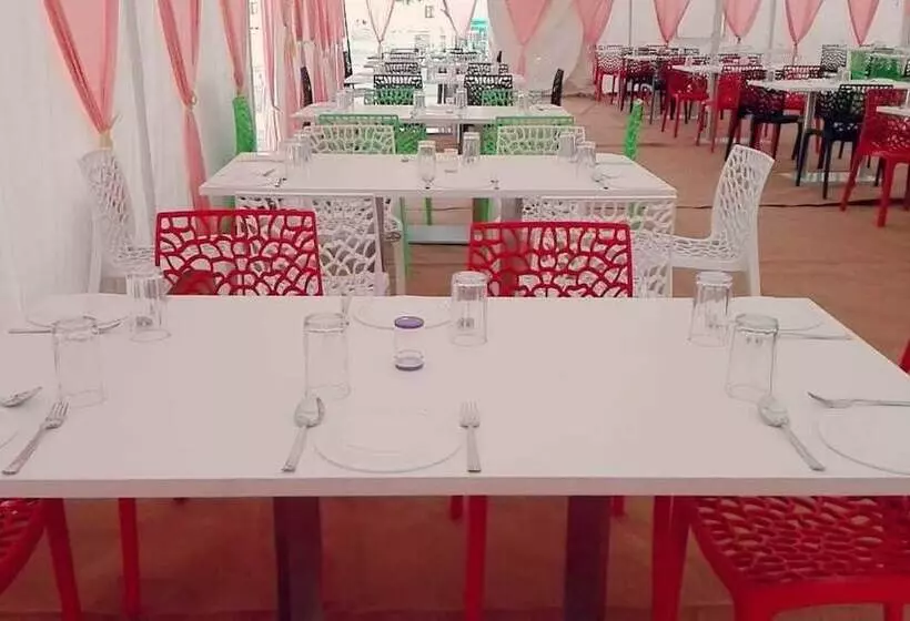 Hotelli Kanj Kiri Container Tent City Kumbh