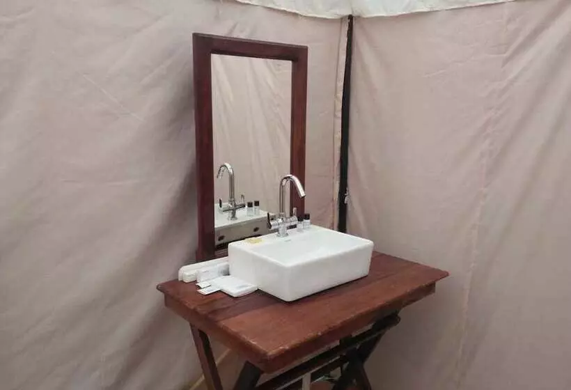 Hotelli Kanj Kiri Container Tent City Kumbh