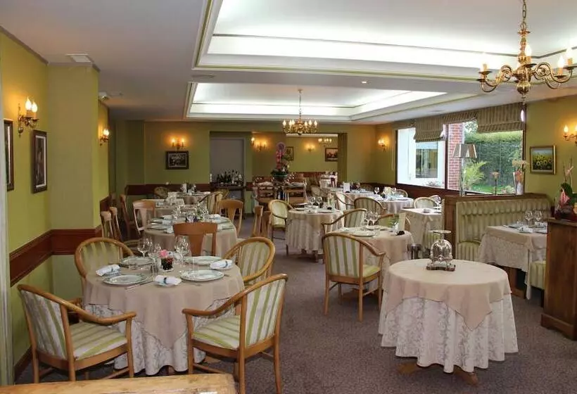 Hotelli Logis La Villa Des Houx