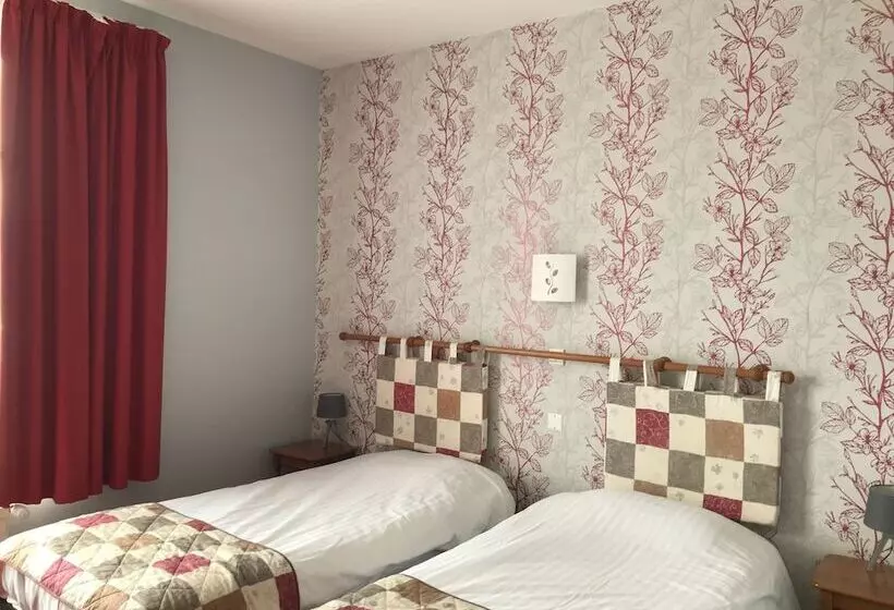 Hotelli Logis La Villa Des Houx