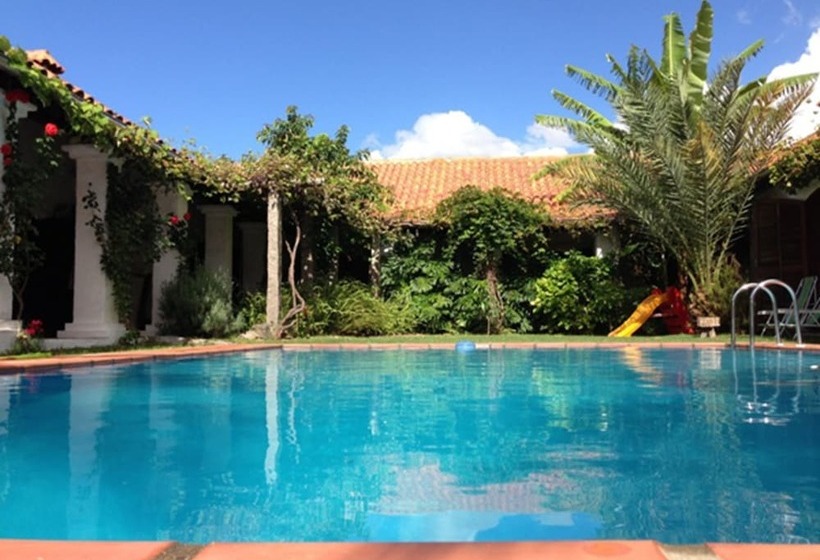 ホテル Pinos De La Quebrada