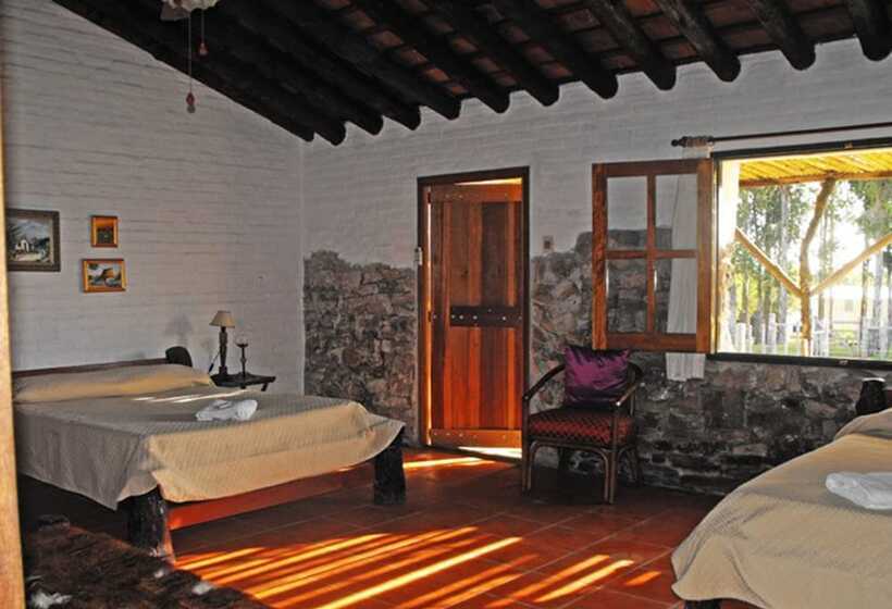 ホテル Pinos De La Quebrada