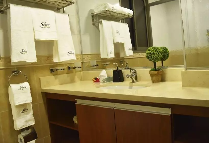 هتل Selenza Apart