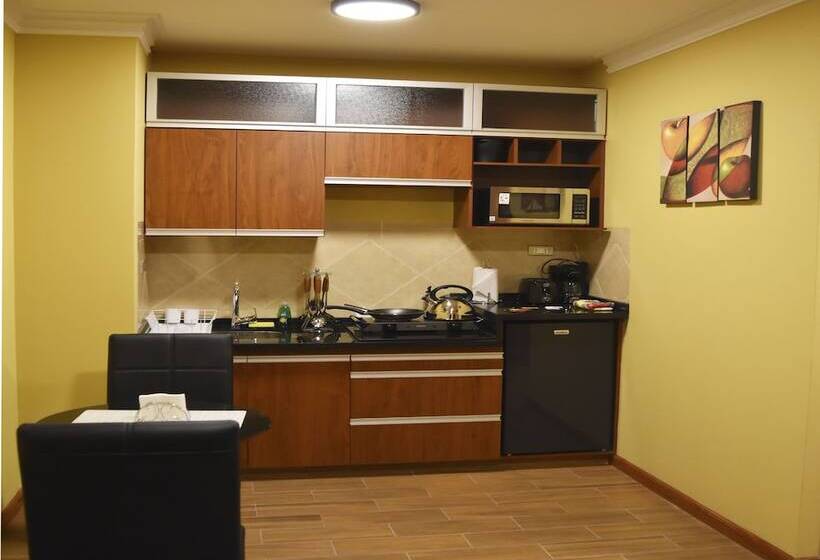 هتل Selenza Apart