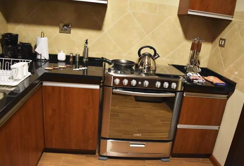 هتل Selenza Apart