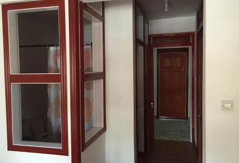 هتل Spring Gardens Resort