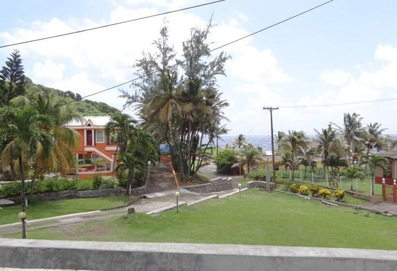 هتل Spring Gardens Resort