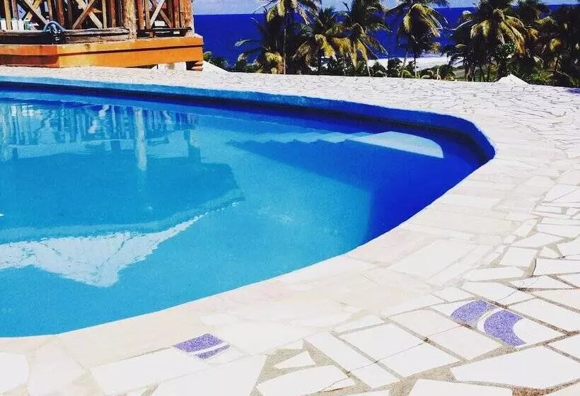 هتل Spring Gardens Resort