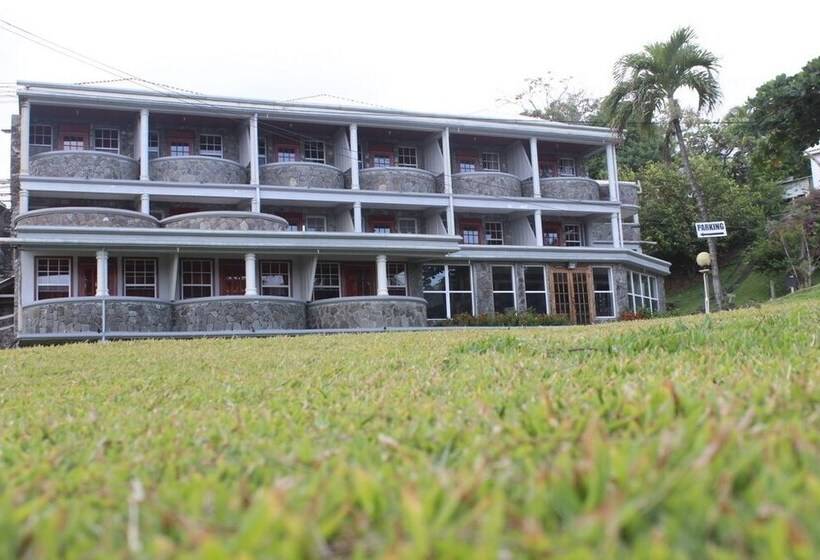 هتل Spring Gardens Resort