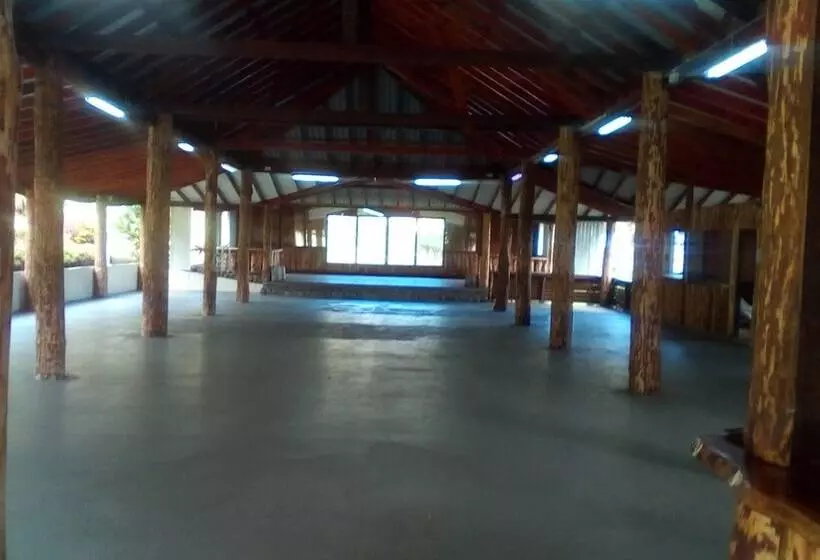 هتل Spring Gardens Resort