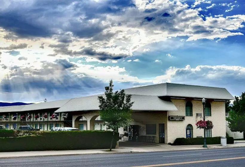 Manti Country Village Motel