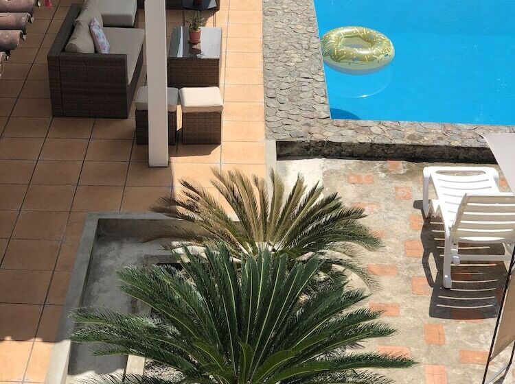 بنسيون Mi Querencia