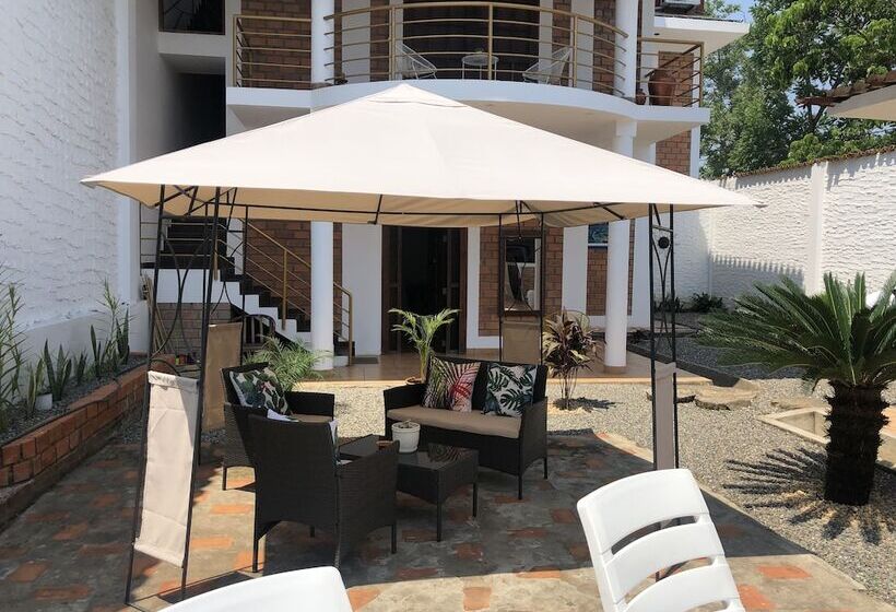 بنسيون Mi Querencia