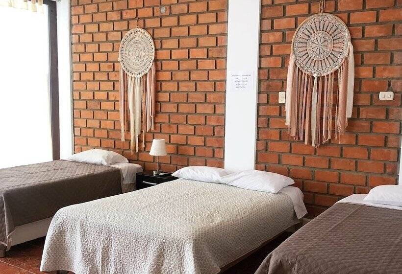 بنسيون Mi Querencia